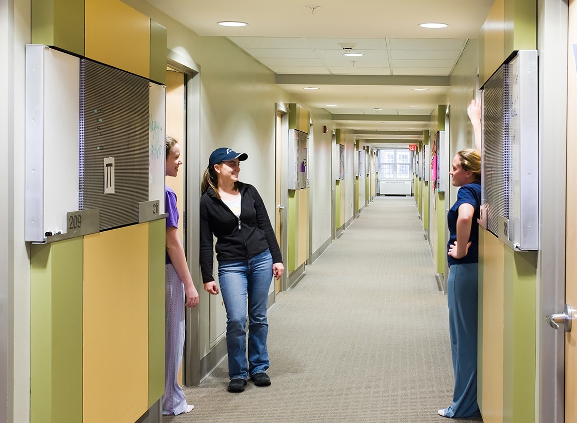 Longwood University hired VMDO to modernize Wheeler Hall and to help the university compete with off-campus housing options and peer institutions.
